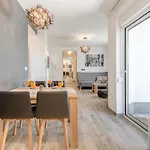 Sunny 4**** Luxury Apart With Garden In Center