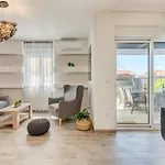 Sunny 4**** Luxury Apart With Garden In Center 아파트 *
