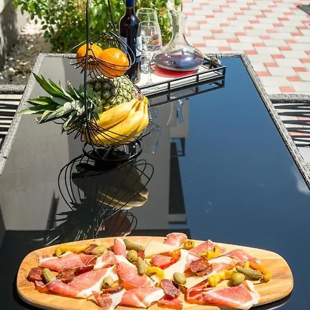 Apartamento Sunny 4**** Luxury Apart With Garden In Center *