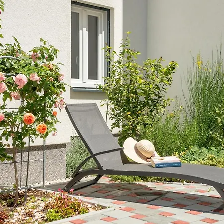 Sunny 4**** Luxury Apart With Garden In Center Apartment Trogir