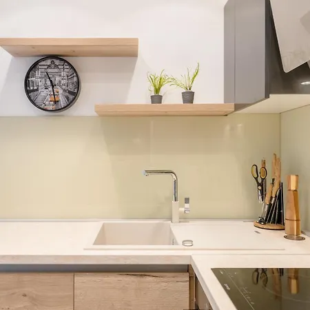 Sunny 4**** Luxury Apart With Garden In Center Apartment *